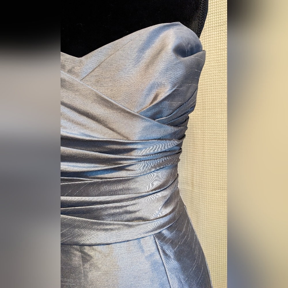 VINTAGE WTOO Long Silver Formal Gown Dress Size 10 - Picture 6 of 17